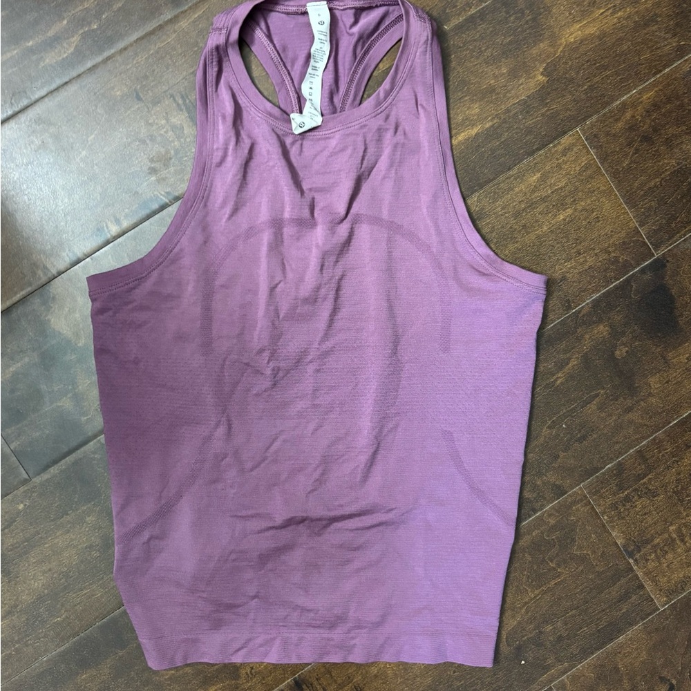 NWT LULULEMON HIGH NECK SWIFTLY TANK